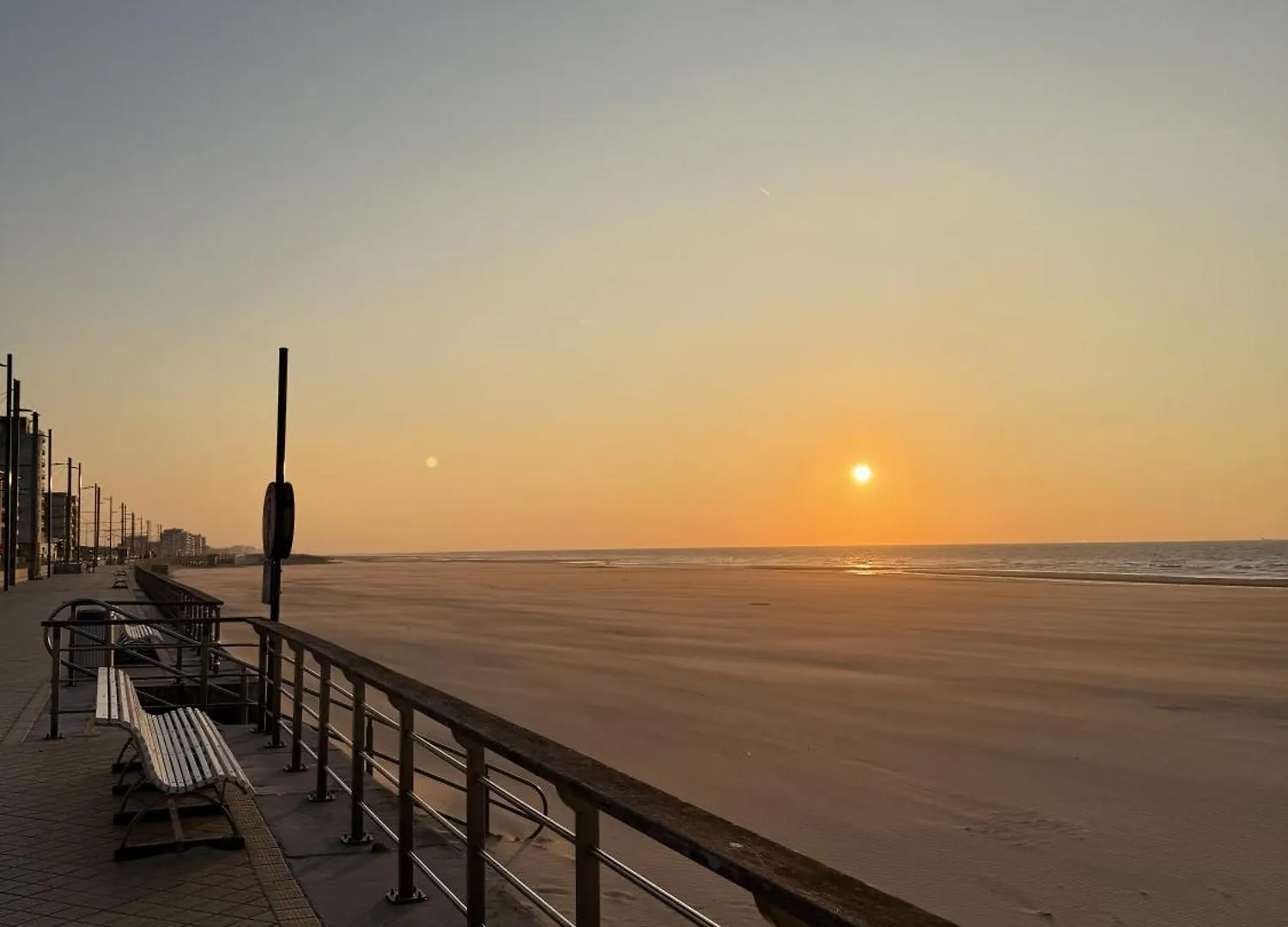 Sea View Apartment Mariakerke-Bad - La Brise Ostend 0*,  Belgium